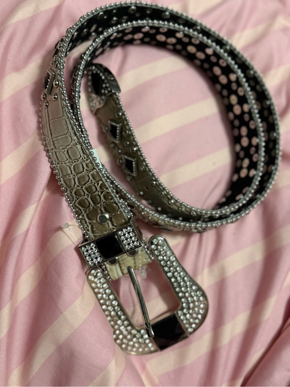 Rhinestone Studded Grey Western-Style Women’s Belt never worn size XL